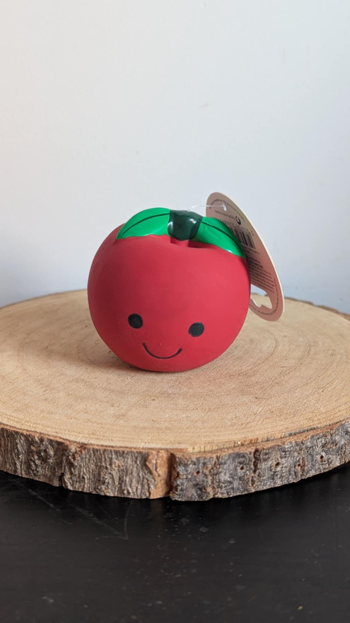 Petface foodie faces latex toy - Tomato