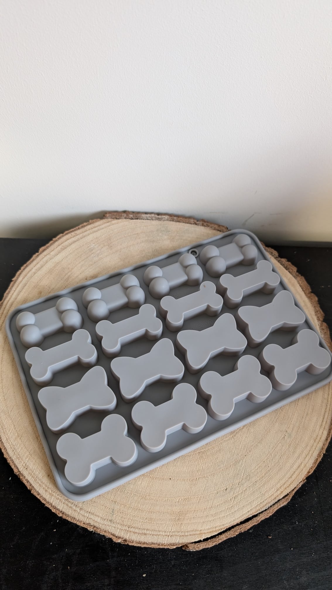 Dog bone moulds - Grey