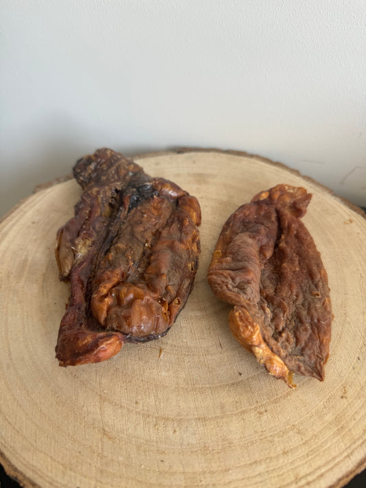 Dried beef cut testicles